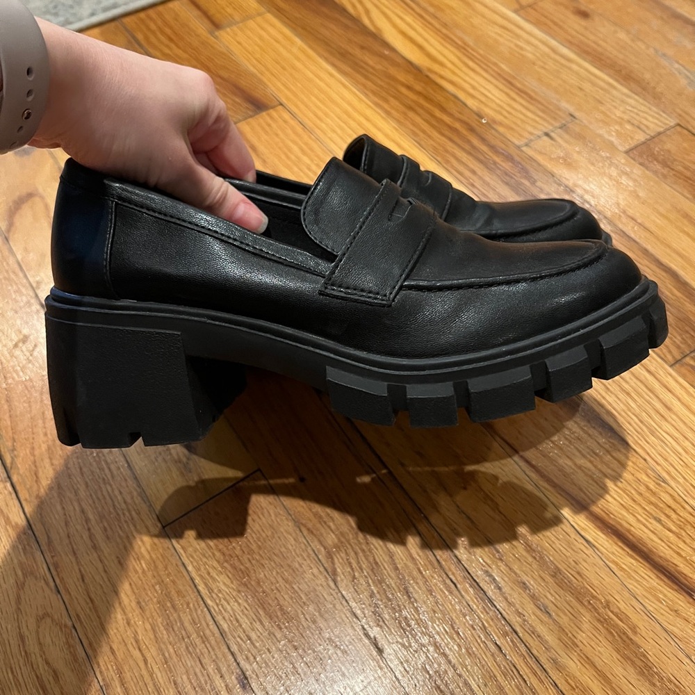 Women’s Black Heeled Loafers